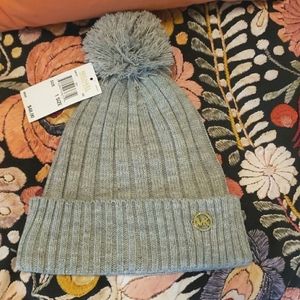 NWT-Michael Kors Pom Pom Winter Gray Beanie